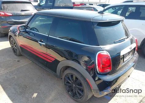 2015 Mini Hardtop Cooper из США, поврежденный, VIN WMWXM5C58F3A04263